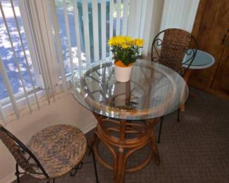 Bamboo patio 3 piece set with glass top