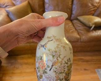 Antique japan vase