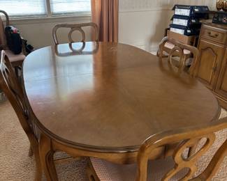 Thomasville dining set with buffet and china cabinet