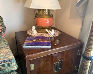 Heritage end table