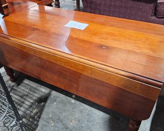 DROP LEAF TABLE