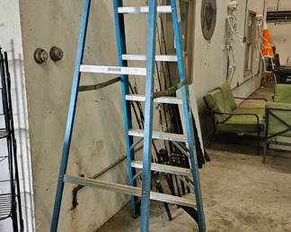 LADDER