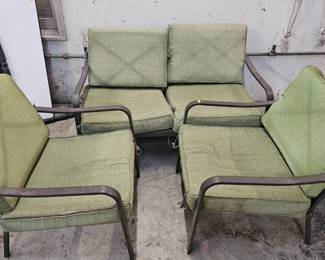 PATIO FURNITURE / CHAIRS / LOVESEAT