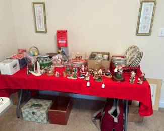 Christmas decor, china and glassware
