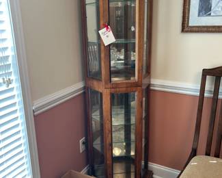 corner curio, Noritake