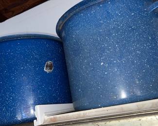 LARGE Stock/boiling pans