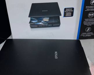 Epson Perfection V39-II flatbed photo scanner