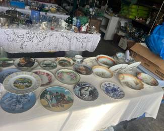 Decorative plates ang bowls
