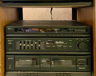 VINTAGE QUASAR STEREO SYSTEM