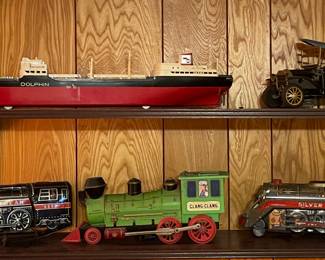 VINTAGE DOLPHIN MODEL SHIP, MODEL T, OLD TIN LITHO SILVER STREAK TRAIN ENGINE, OLD TIN LITHO SILVER MOUNTAIN TRAIN ENGINE, VINTAGE MARX CLANG CLANG TRAIN LOCOMOTIVE