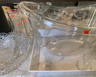 ACRYLIC SERVING PIECES