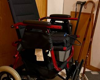 MOBILITY CHAIR-UNTESTED