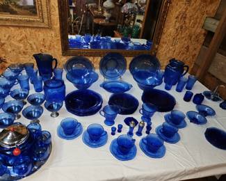 Hazel Atlas  Cobalt Royal Lace!
Full Toddy Apple Cider set