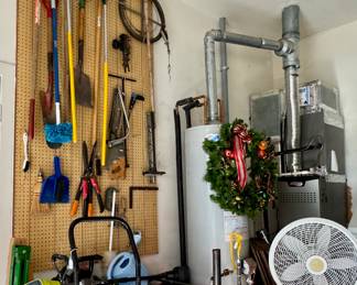 Tools, rakes, Fan, Dolly, Blowers..