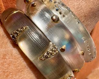 Alexis Bittar, Julie Voss, Tiffany, ....