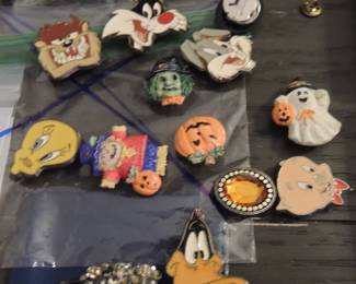 button clips