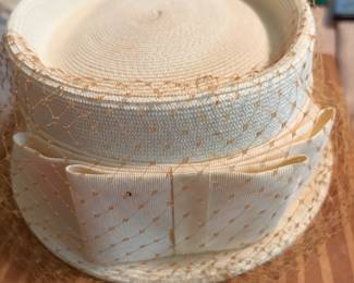 Vintage 1960's pill box hat