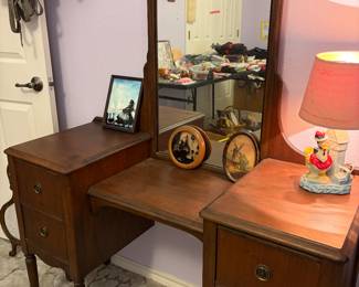 Solid wood vanity