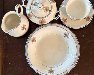 Lovely vintage China set
