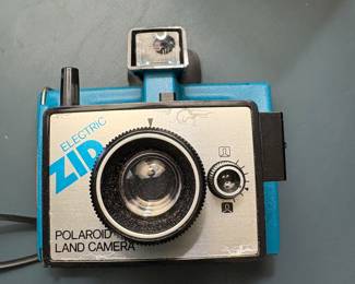 Vintage Polaroid  Zip w original carry bag