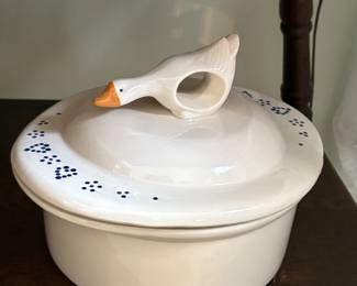 1980s duck covered casserole dish