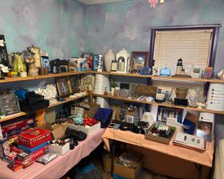 household, decor, games