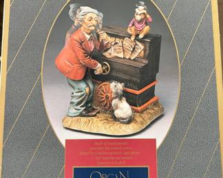 Melody in Motion Organ Grinder