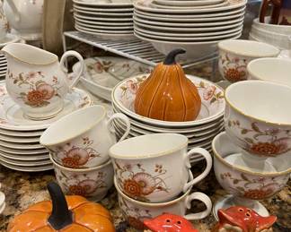 Versatone by Noritake Hofgarten Japan, Fall Decor