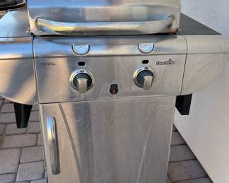 CharBroil Commercial Series 2 Burner Gas Grill