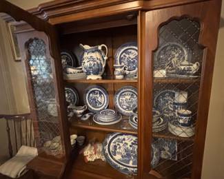Blue Willow dishes