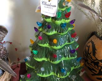Christmas tree from the "Christmas Classics" collection by Milltown Merchants