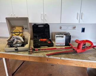 112 PowerToolsWorkshopLotCraftsmanHomeliteSearsAirCompressor