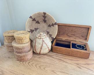 70 WovenBasketWoodBoxLotLiddedBasketsDomeBasketJewelryBox