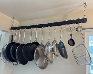 82 CookwareLotCuisinartCalphalonLodgeEmerilPansRack