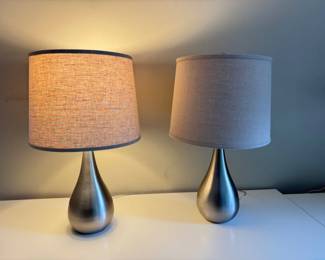 103 Setof2BrushedSteelLampsTeardropBaseFabricDrumShade