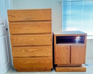 66 WoodBedroomSet5DrawerDresserMatchingNightstand