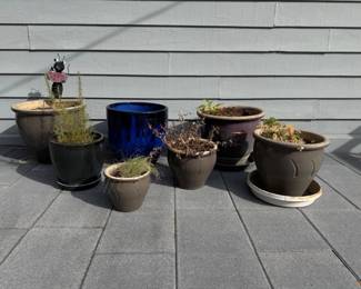 99 AssortedOutdoorPlantPotsMixedSizesColorsShapes
