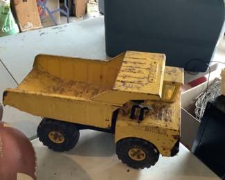 Vintage Metal Tonka Dump Truck