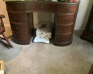 Desk With Glass Top