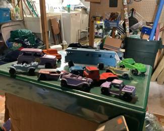 Assorted Cast Iron Cars