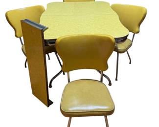 4 chairs
1 leaf