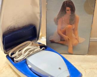 Lady Sunbeam vintage electric razor 