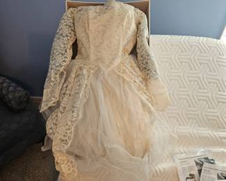 Vintage Wedding Dress