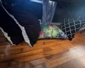decorative pillows