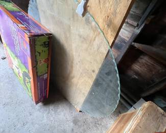 loose glass tabletop