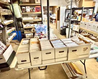 thousands of comics of all kinds