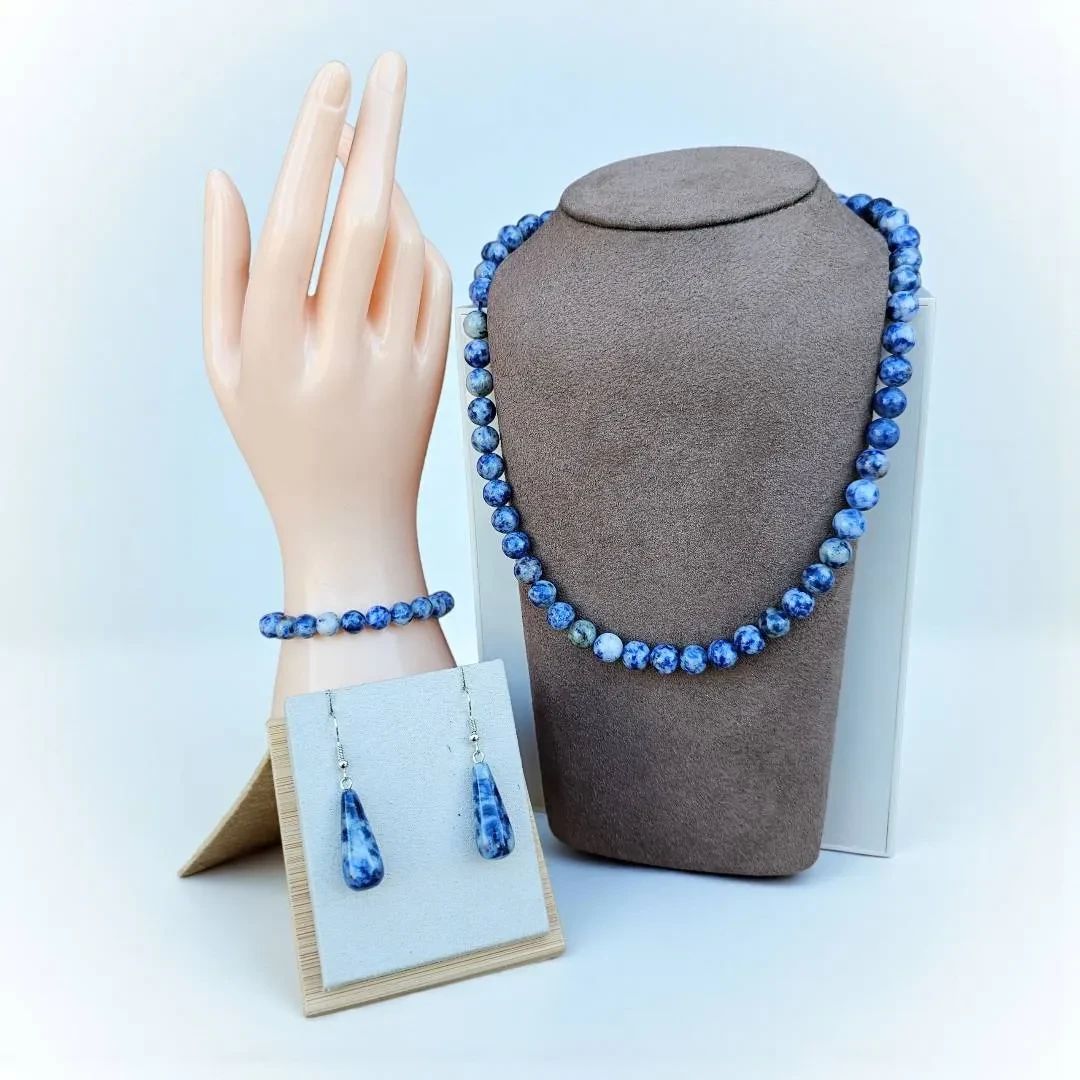  01 Gorgeous Blue Lapis Necklace, Earrings  Bracelet Set