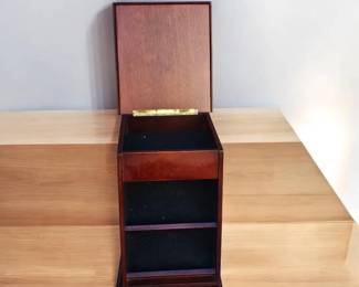Clever Unique Creations By Lori Greiner 2007  Jewelry Storage Box Organizer