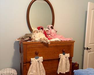 Antique Chest w/key