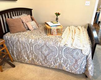 Full Bed